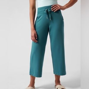 Athleta Balance Wide Crop Pant